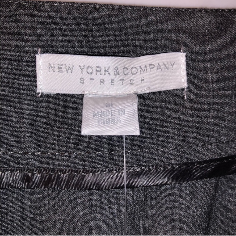 New York & Co ladies grey stretchy pencil skirt - Picture 2 of 5